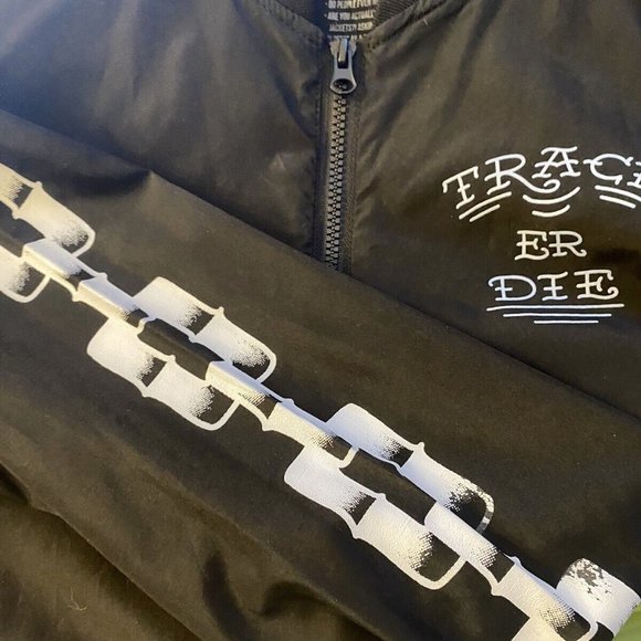 TRACKERDIE MOTORCYCLES WINDBREAKER JACKET BLACK / WHITE TIRE & CHAIN MED B7-14 - Picture 4 of 6